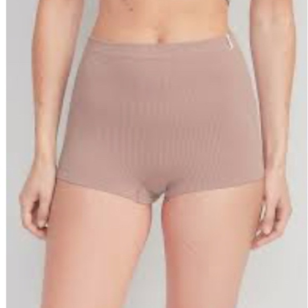 NWT Old Navy Rib seamless pink salt women’s boys short XL